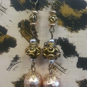 GOLD TONE 3 TIER DANGLES